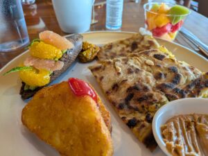 Royal Caribbean Wonder of the Seas cruise as a vegan. Breakfast buffet at the Windjammer