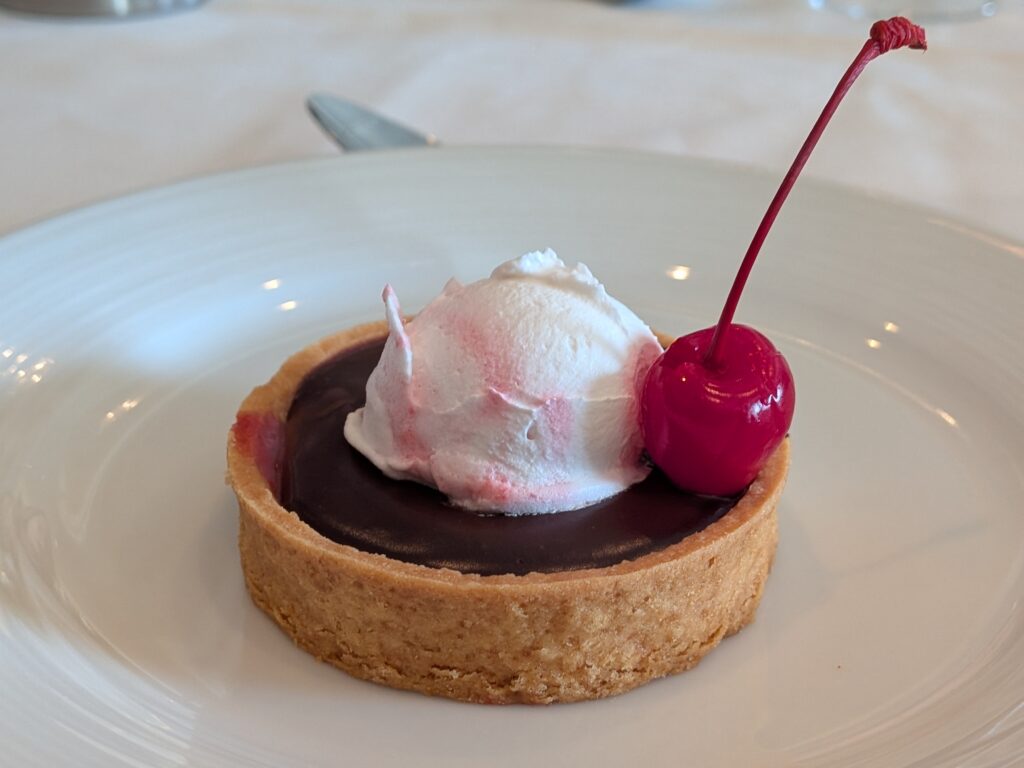 Mediterranean night -chocolate cherry tart
Royal Caribbean Cruise as a vegan